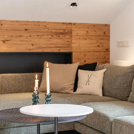 Alpenlodge 1 פרטנאו