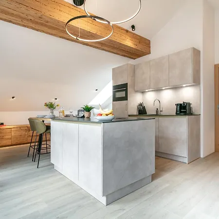 Apartment Alpenlodge 1 *