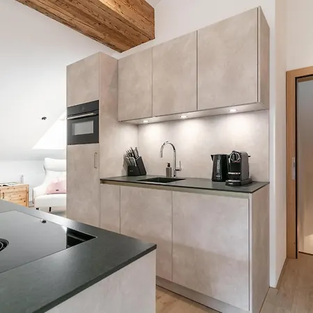 Alpenlodge 1 Apartment Pettneu am Arlberg